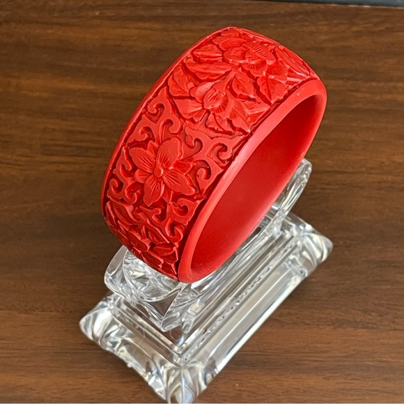 Faux cinnabar Bangle. - Picture 7 of 10